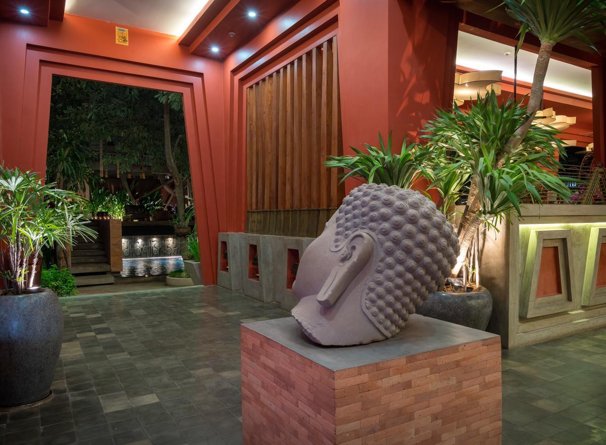Golden Temple Residence Siem Reap Exterior foto The interior of the hotel
